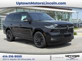 Photo of 2025 Infinite Black Metallic Clearcoat Lincoln Navigator