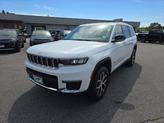 Thumbnail of 2023 Bright White Clearcoat Jeep Grand Cherokee L