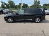 Thumbnail of 2024 Diamond Black Chrysler Pacifica