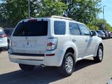Thumbnail of 2009 White Mercury Mariner