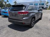 Thumbnail of 2019 Gray Toyota Highlander