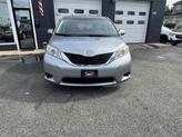 Thumbnail of 2014 Silver Sky Metallic Toyota Sienna
