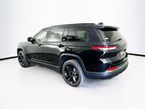 Thumbnail of 2023 Diamond Black Crystal Pearlcoat Jeep Grand Cherokee L