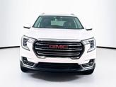 Thumbnail of 2023 Summit White GMC Terrain