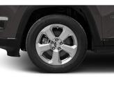 Thumbnail of 2019 Diamond Black Crystal Pearlcoat Jeep Compass