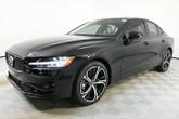 Thumbnail of 2025 Onyx Black Metallic Volvo S60
