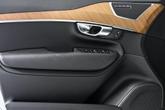 Thumbnail of 2025 Crystal White Metallic Volvo XC90