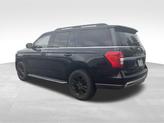 Thumbnail of 2022 Agate Black Metallic Ford Expedition