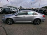 Thumbnail of 2014 Billet Silver Metallic Clearcoat Chrysler 200