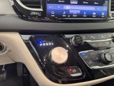 Thumbnail of 2024 Bright White Clearcoat Chrysler Pacifica