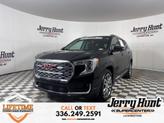 Photo of 2022 Ebony Twilight Metallic GMC Terrain