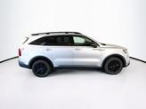Thumbnail of 2022 Sparkling Silver Kia Sorento