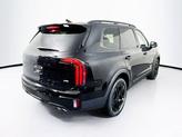 Thumbnail of 2025 Ebony Black Kia Telluride