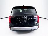 Thumbnail of 2025 Ebony Black Kia Telluride