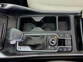 Thumbnail of 2023 Glacial White Pearl Kia Sorento