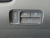 Thumbnail of 2023 Glacial White Pearl Kia Sorento