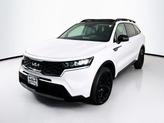 Photo of 2022 Glacial White Pearl Kia Sorento