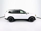 Thumbnail of 2025 Glacial White Pearl Kia Telluride
