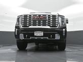Thumbnail of 2025 Onyx Black GMC Sierra 2500