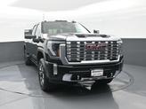Thumbnail of 2025 Onyx Black GMC Sierra 2500
