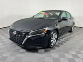 Thumbnail of 2025 Super Black Clearcoat Nissan Altima