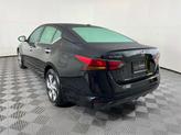 Thumbnail of 2025 Super Black Clearcoat Nissan Altima