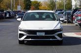 Thumbnail of 2025 White Hyundai ELANTRA