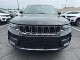 Thumbnail of 2025 Diamond Black Crystal Pearlcoat Jeep Grand Cherokee