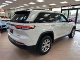 Thumbnail of 2022 Bright White Clearcoat Jeep Grand Cherokee