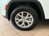 Thumbnail of 2022 Bright White Clearcoat Jeep Grand Cherokee