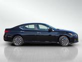 Thumbnail of 2023 Super Black Clearcoat Nissan Altima