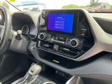 Thumbnail of 2023 Celestial Silver Metallic Toyota Highlander