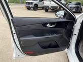 Thumbnail of 2022 Snow White Pearl Kia Forte