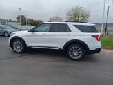 Thumbnail of 2025 Oxford White Ford Explorer