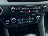 Thumbnail of 2019 Snow White Pearl Kia Niro