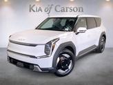 Photo of 2026 Glacial White Pearl Kia EV9