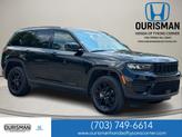 Photo of 2024 Diamond Black Crystal Pearlcoat Jeep Grand Cherokee