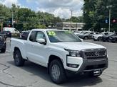 Photo of 2025 Glacier White Nissan Frontier