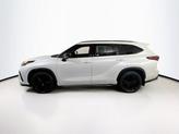Thumbnail of 2023 Wind Chill Pearl Toyota Highlander
