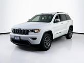 Photo of 2022 Bright White Clearcoat Jeep Grand Cherokee