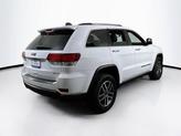 Thumbnail of 2022 Bright White Clearcoat Jeep Grand Cherokee