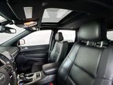 Thumbnail of 2022 Diamond Black Crystal Pearlcoat Jeep Grand Cherokee