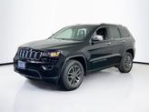 Photo of 2022 Diamond Black Crystal Pearlcoat Jeep Grand Cherokee