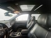 Thumbnail of 2022 Diamond Black Crystal Pearlcoat Jeep Grand Cherokee