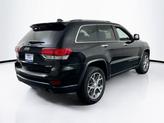 Thumbnail of 2022 Diamond Black Crystal Pearlcoat Jeep Grand Cherokee