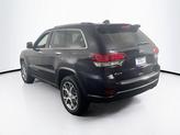 Thumbnail of 2022 Diamond Black Crystal Pearlcoat Jeep Grand Cherokee