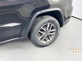 Thumbnail of 2022 Diamond Black Crystal Pearlcoat Jeep Grand Cherokee