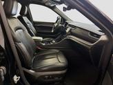 Thumbnail of 2024 Diamond Black Crystal Pearlcoat Jeep Grand Cherokee L