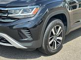 Thumbnail of 2023 Deep Black Pearl Effect Volkswagen Atlas