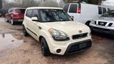 Thumbnail of 2013 Clear White Kia Soul